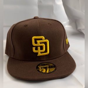 New era hats for men (SnapBack) (Black with imagine of New York in blue)